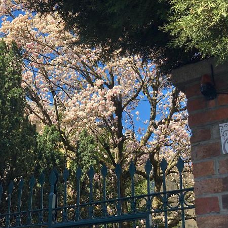 Casa di Aristide Apartment Erba Bagian luar foto