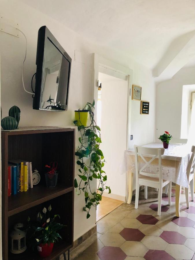 Casa di Aristide Apartment Erba Bagian luar foto
